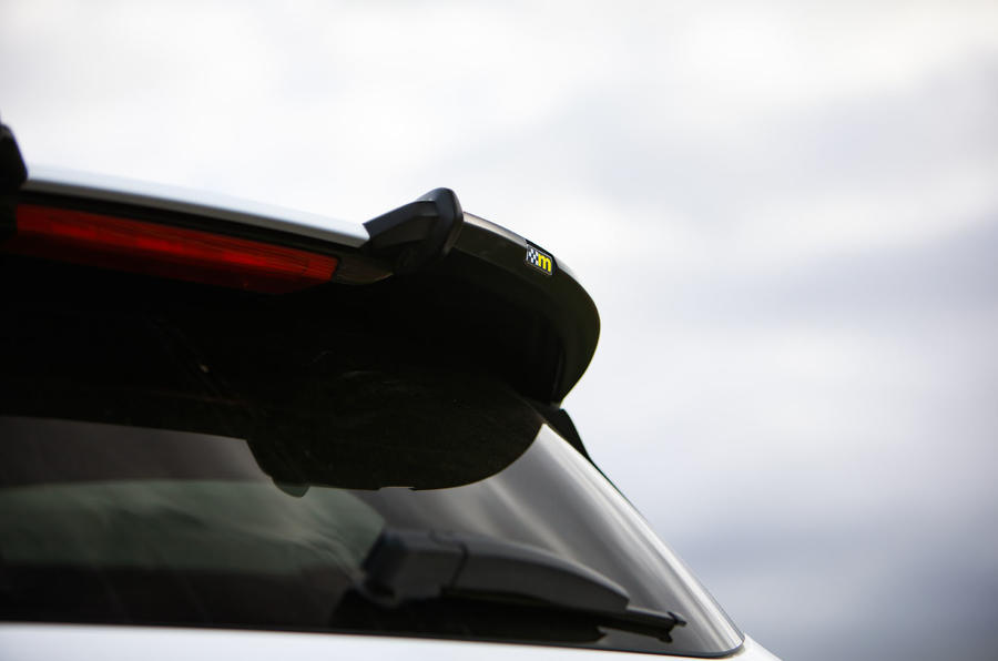 Ford Fiesta ST Mountune m235 2020 : premier bilan de conduite - spoiler