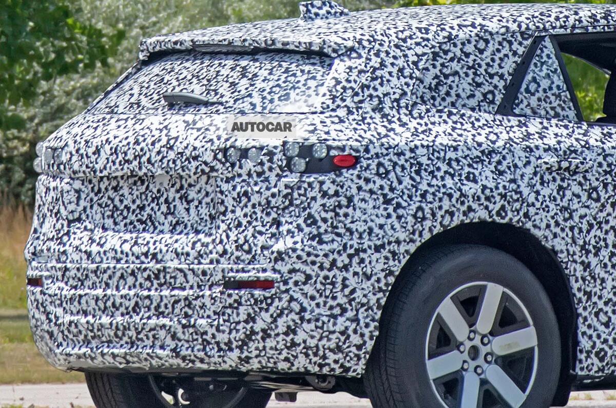 زوم عقب Honda Prologue camo 2022