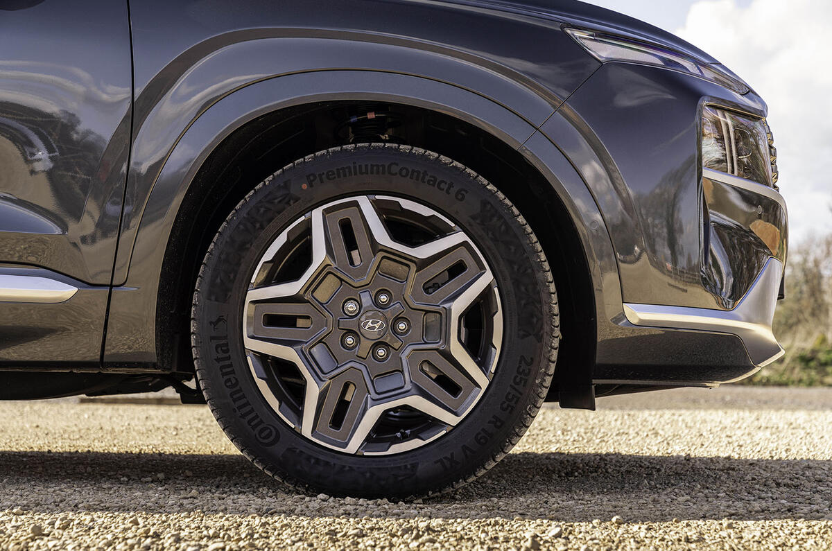 6 Hyundai Santa fe 2021 UK first drive review alloy wheels