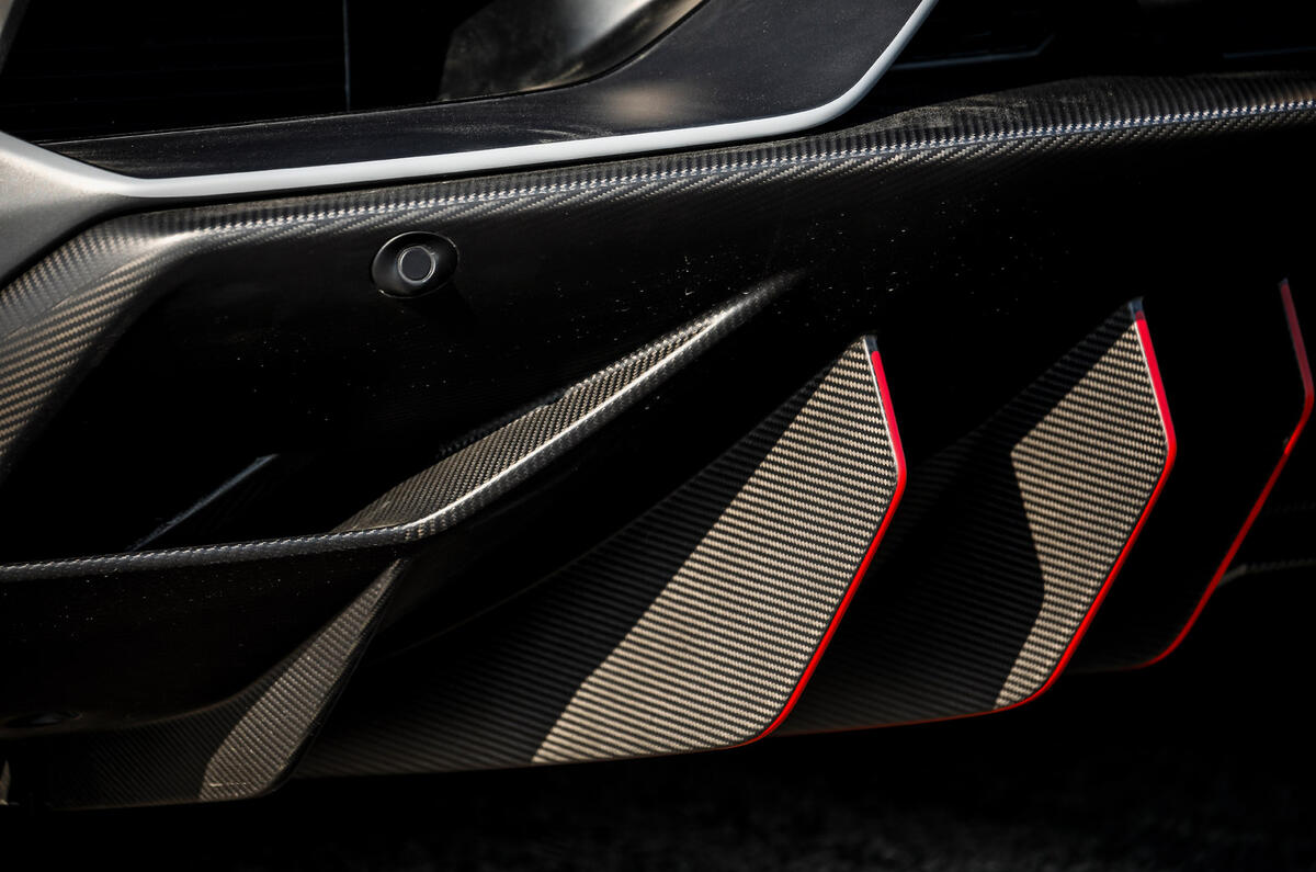 6 Lamborghini Aventador Ultimae 2022 first drive rear diffuser
