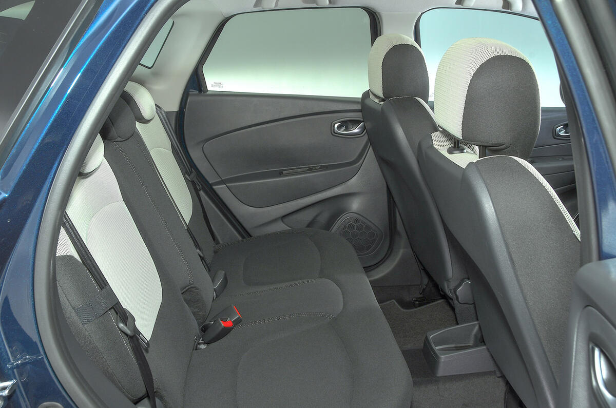 Renault Captur Iconic TCe 90 2018 UK first drive Autocar