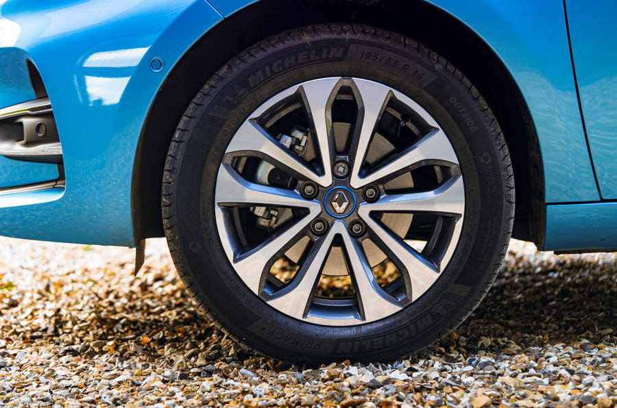 Renault Zoe 2020 : premier bilan de la conduite au Royaume-Uni - roues en alliage