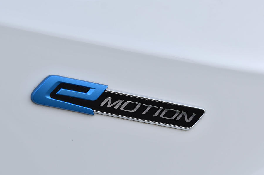 6 Ssangyong Korando e motion 2022 UE first drive review emotion badge