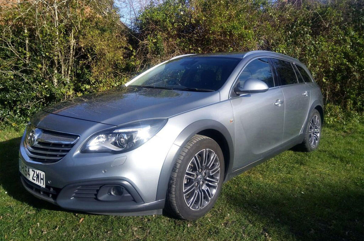 Vauxhall Insignia Country Tourer - static front