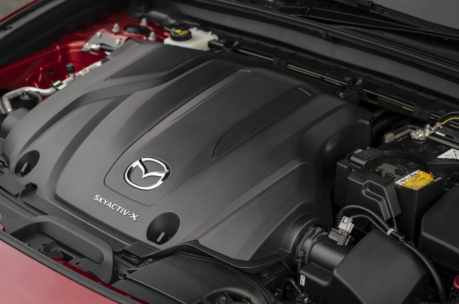 6 Mazda CX 30 Skyactiv X moteur