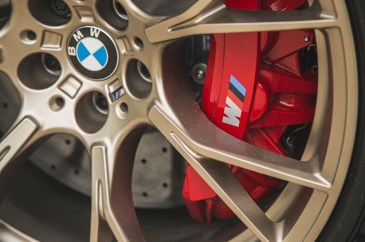 7 BMW M5 CS 2021 UK FD brake calipers