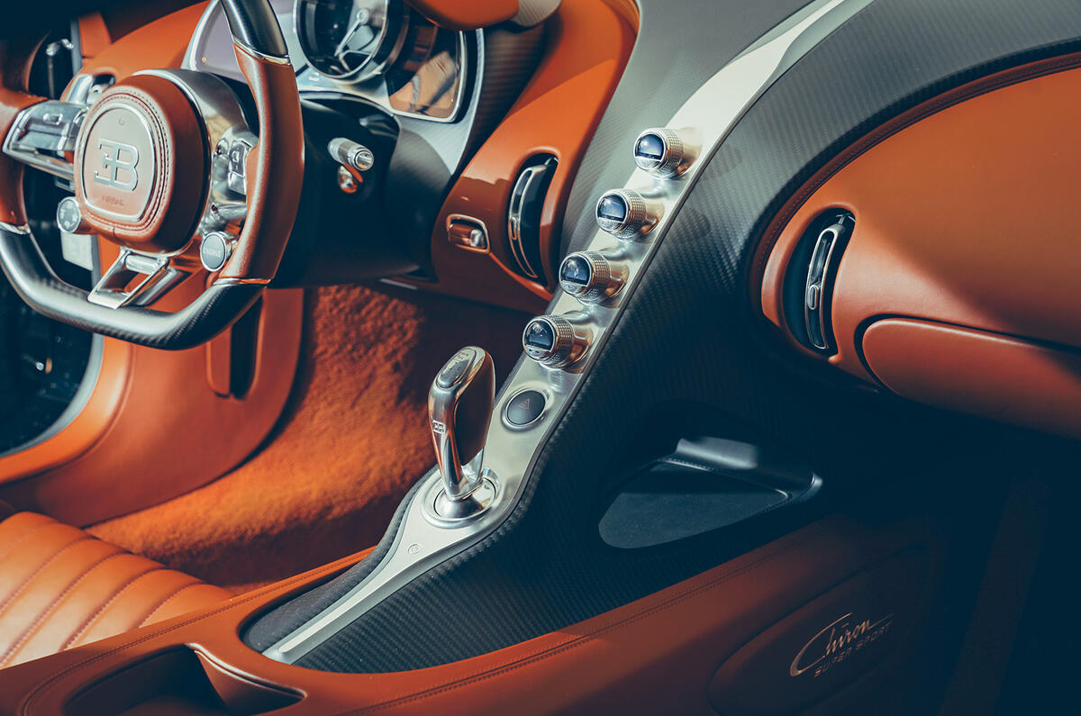 7 Bugatti Chiron Super Sport 2022 : premier essai - console centrale