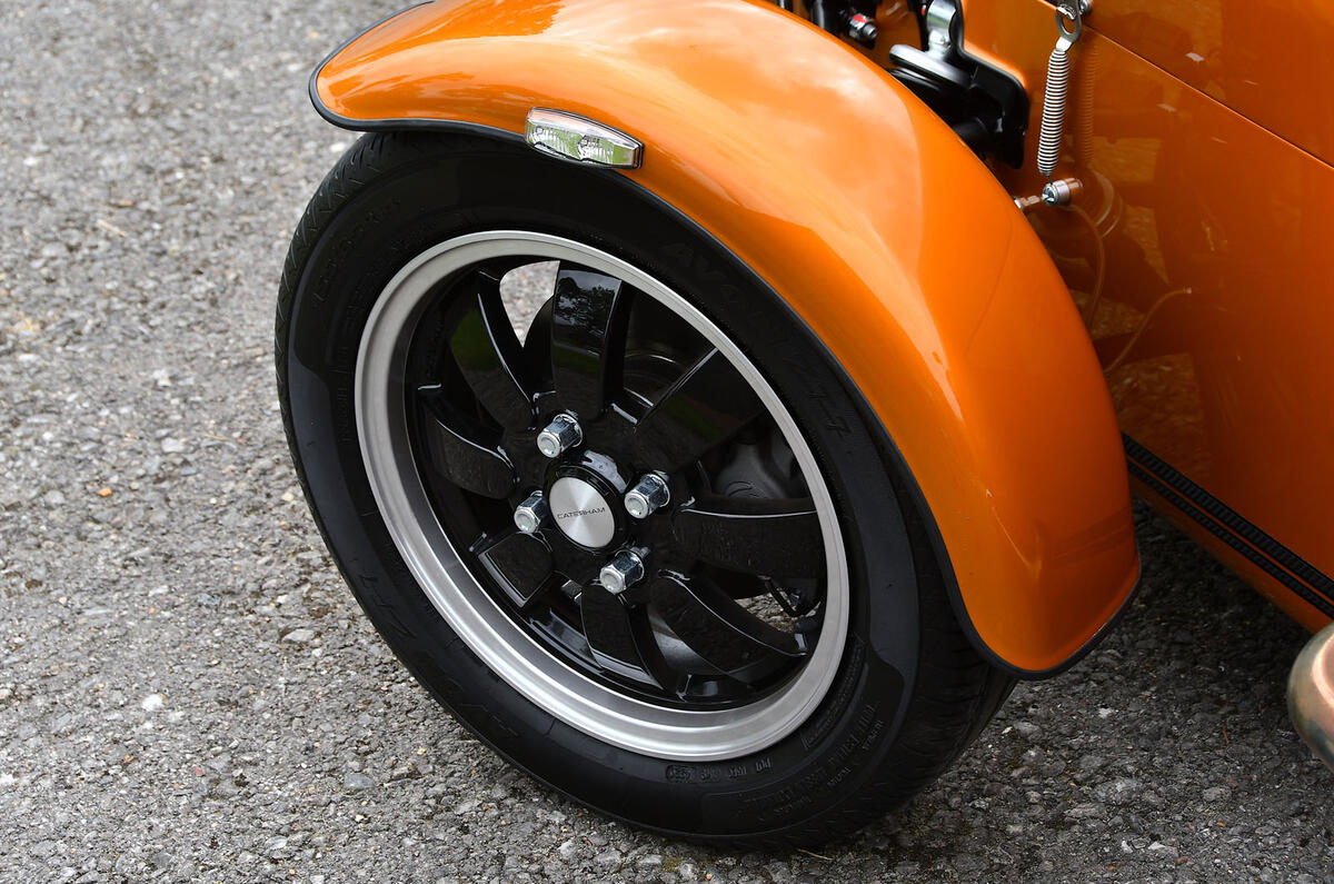 7 Caterham Seven 170 R 2021 UK FD alloy wheels