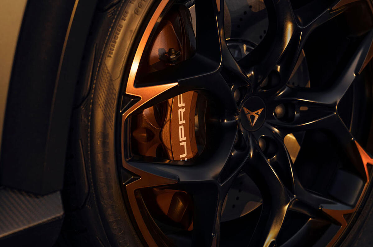 7 Cupra Formentor VZ5 2021 FD brake calipers