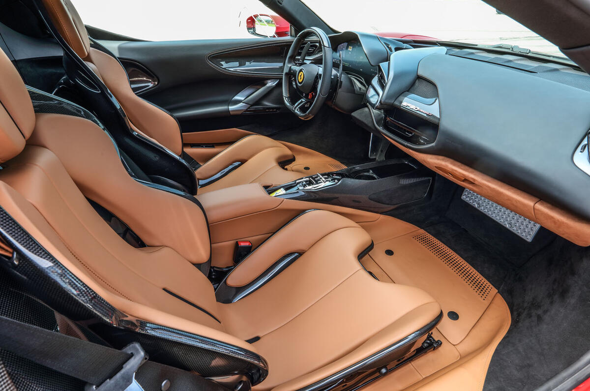 2019 - [Ferrari] SF90 Stradale - Page 5 7-ferrari-sf90-stradale-2020-fd-cabin