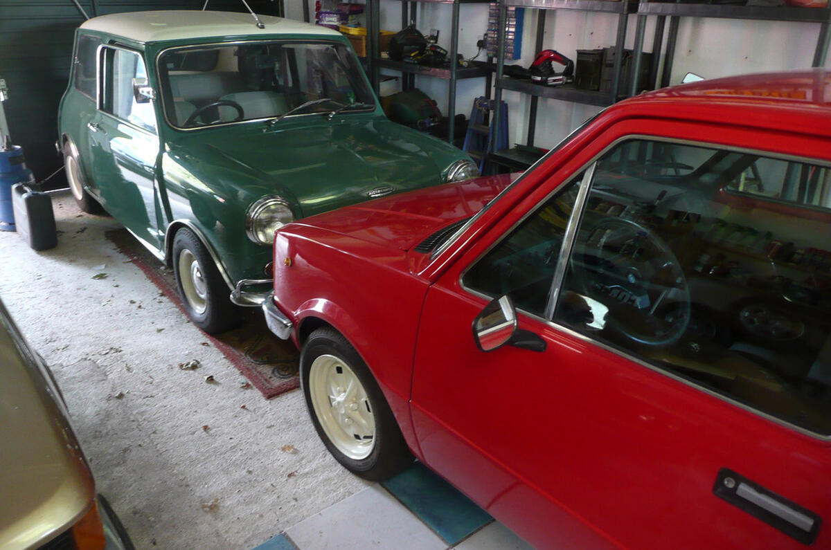 Innocenti Mini - static side