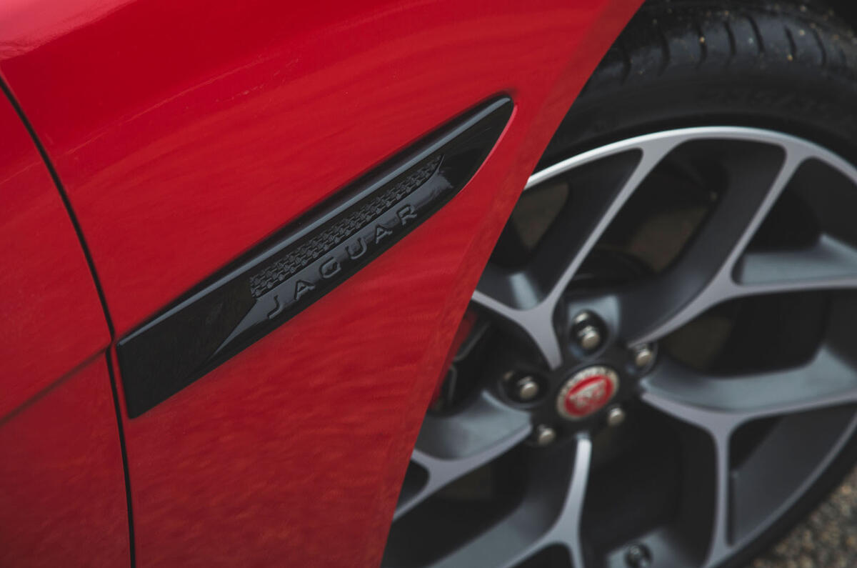 Jaguar XE P300 2019 first drive review - front wing