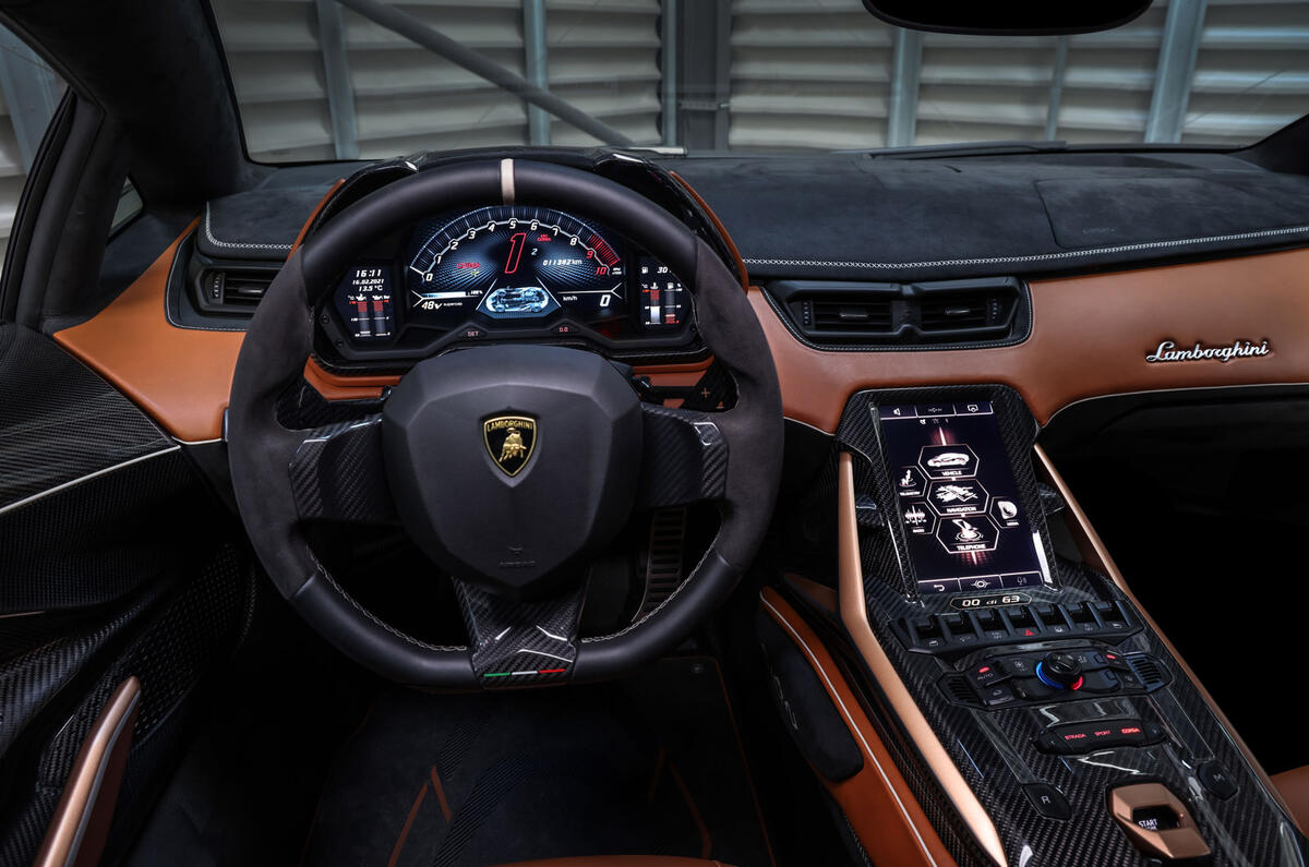 7 Lamborghini Sian 2021 : premier tableau de bord de l'évaluation des moteurs au Royaume-Uni
