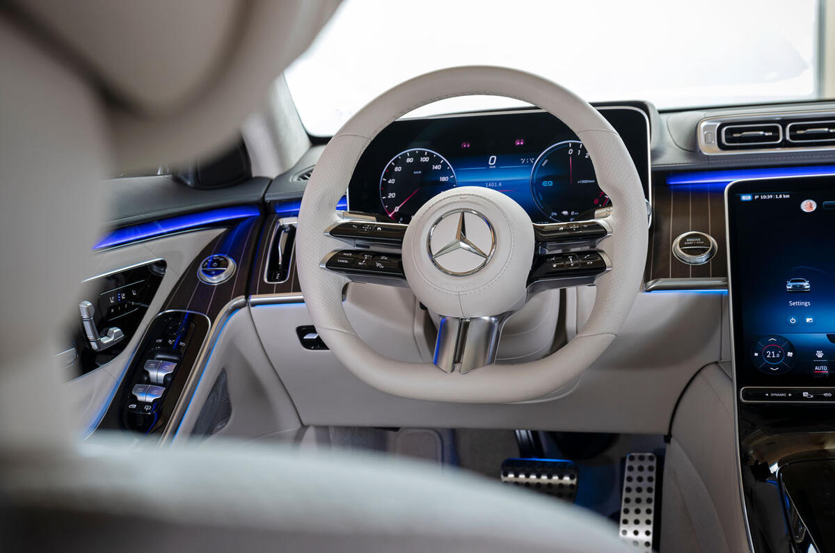 Mercedes-Benz Classe S S580e 2020 : premier bilan de conduite - volant