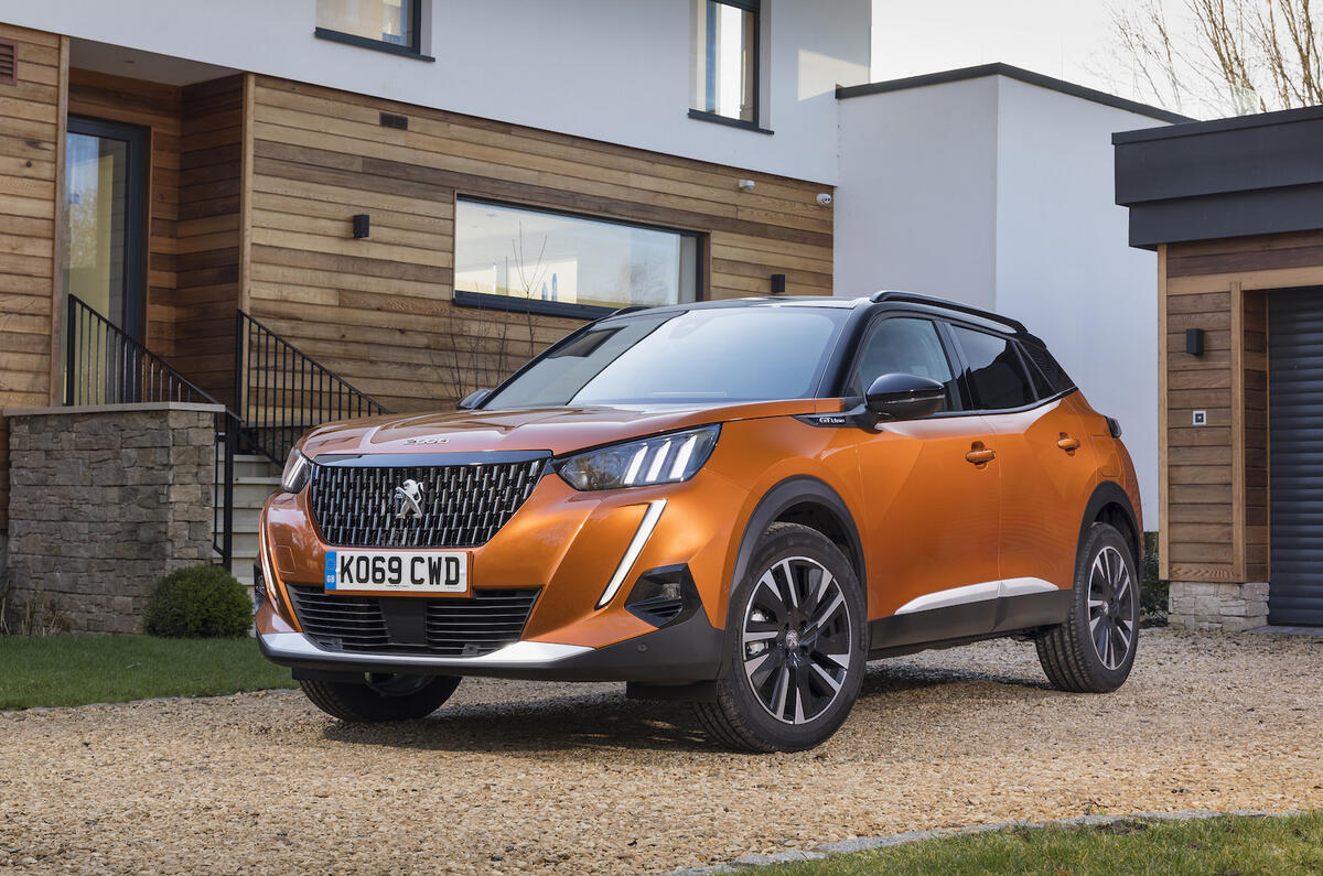 Peugeot 2008 1 2 Puretech 130 GT Line 2020 UK Review Autocar peugeot-2008-1-2-puretech-130-gt-line-2020-uk-review-autocar