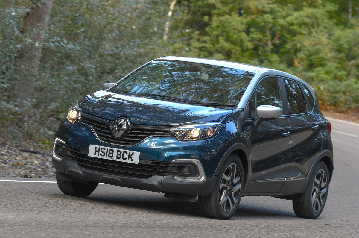 Renault Captur Iconic Tce 90 2018 Uk Review Autocar