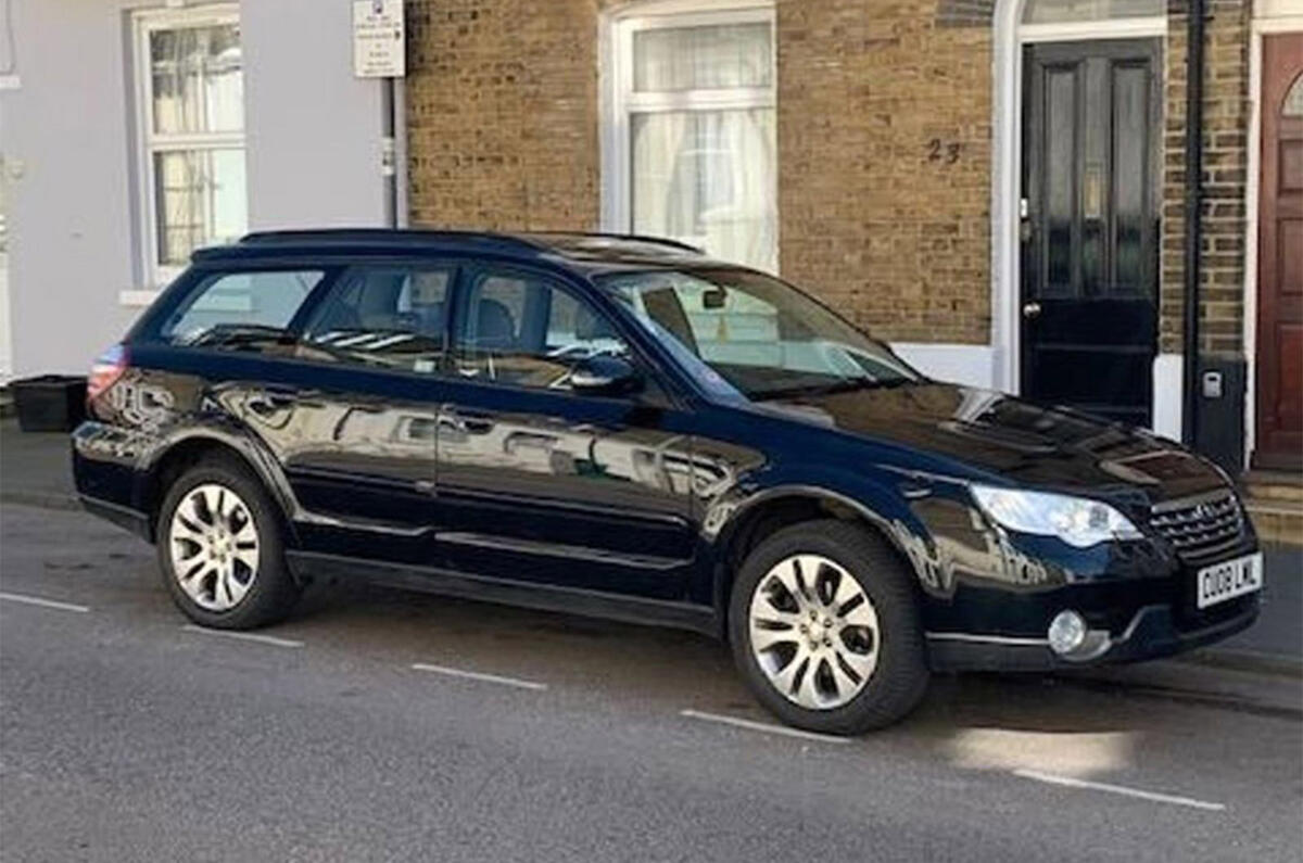 Subaru Outback - static side