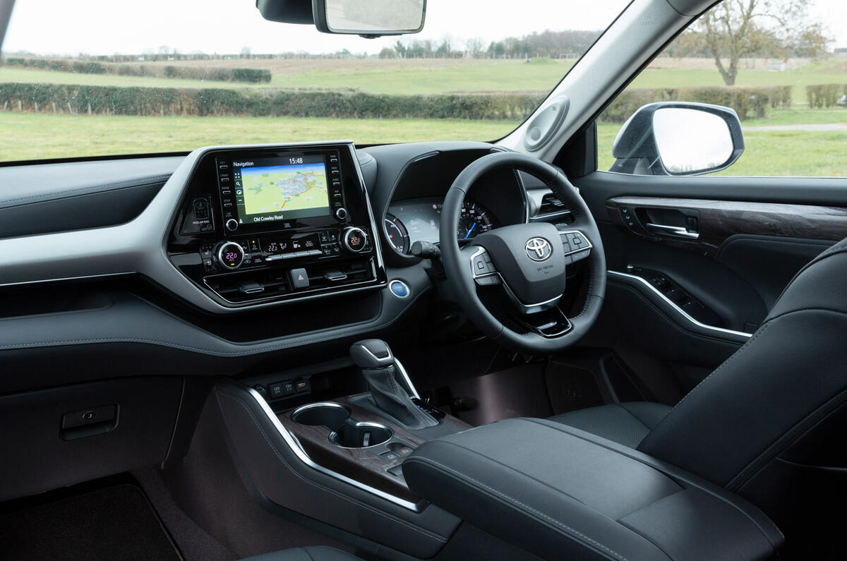 7 Toyota Highlander 2021 UE : essai routier de l'habitacle