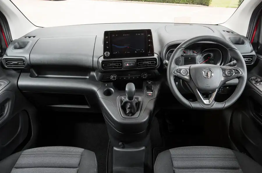 8 Seater Suv >> Vauxhall Combo Life Energy 1.5 Turbo D 2018 UK review ... 8 Seater Suv >> Vauxhall Combo Life Energy 1.5 Turbo D 2018 UK review ...