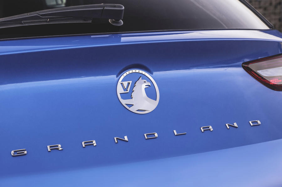 Vauxhall Grandland Ultimate (Elite) 130PS Petrol Auto Bleu Cobalt badge