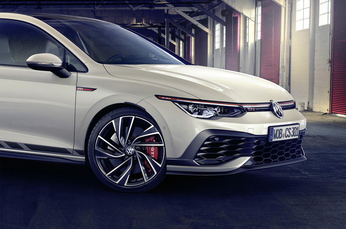 7-volkswagen-golf-gti-clubsport-front.jpg?itok=y5A-P9d6