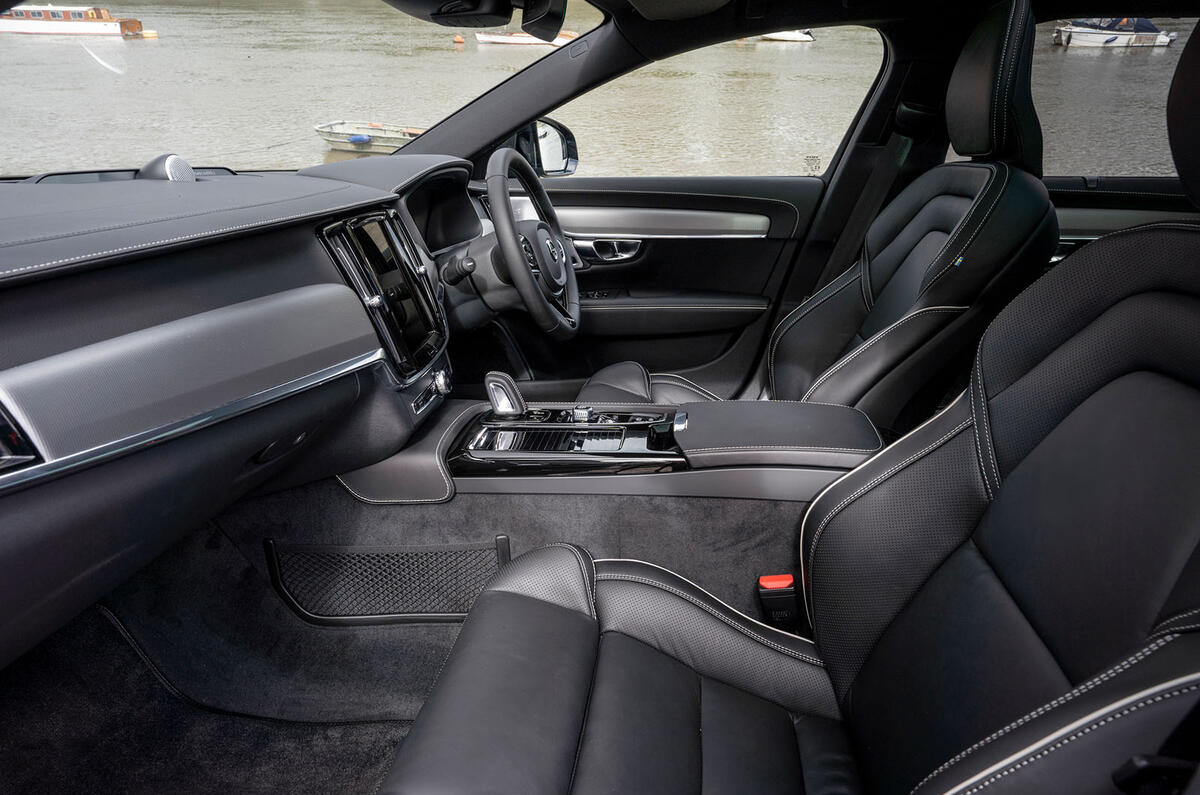 Volvo V90 Recharge T6 2020 UK first drive review - cabin