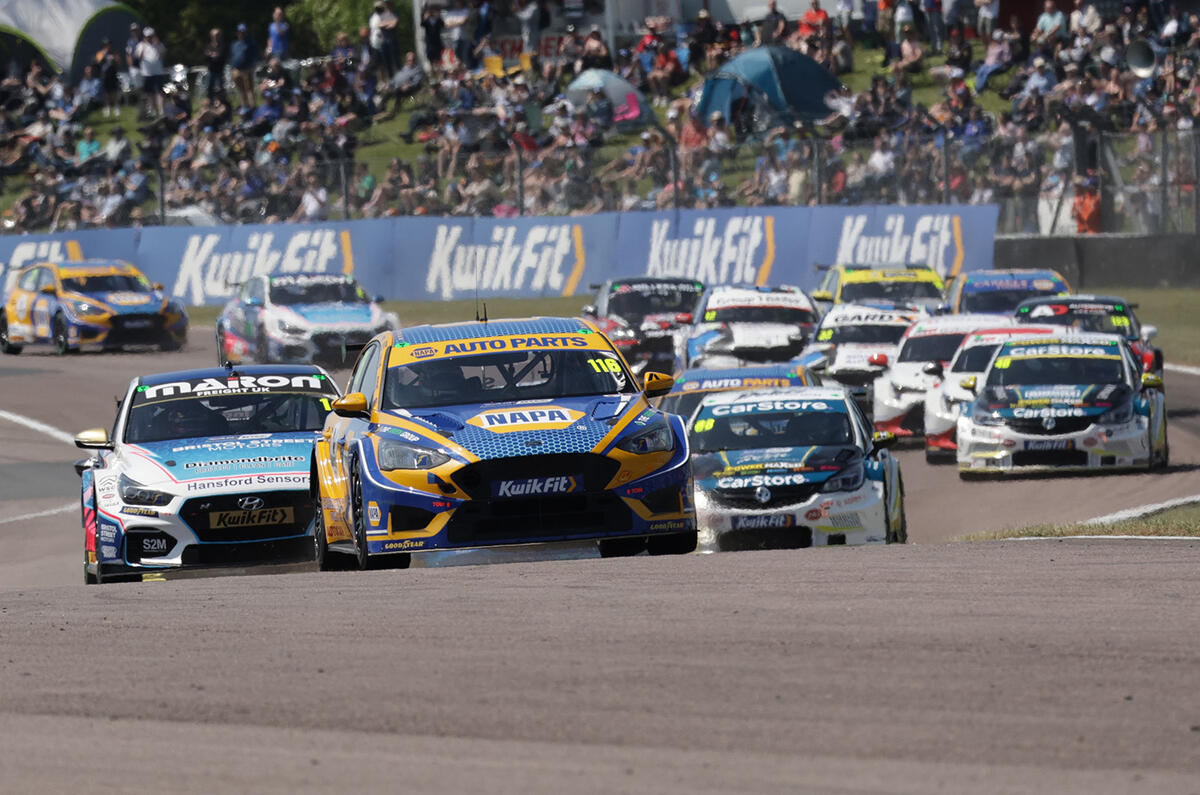 BTCC_2023_Thruxton_Sutton