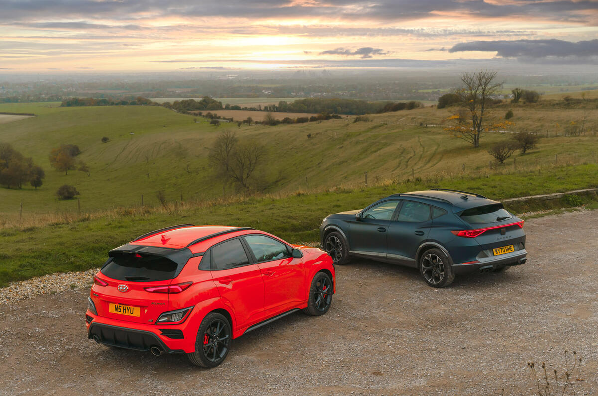 75 Cupra Formentor vs Hyundai Kona N 2022 static rear