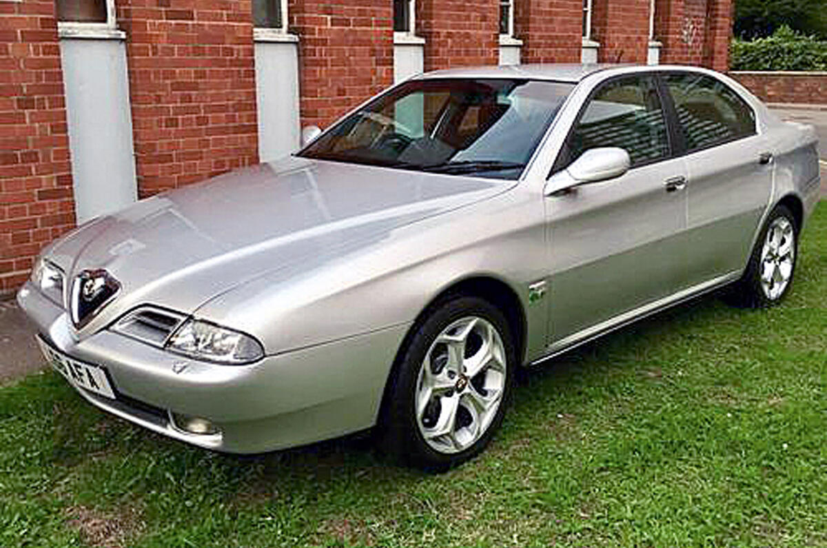  Alfa Romeo 166 