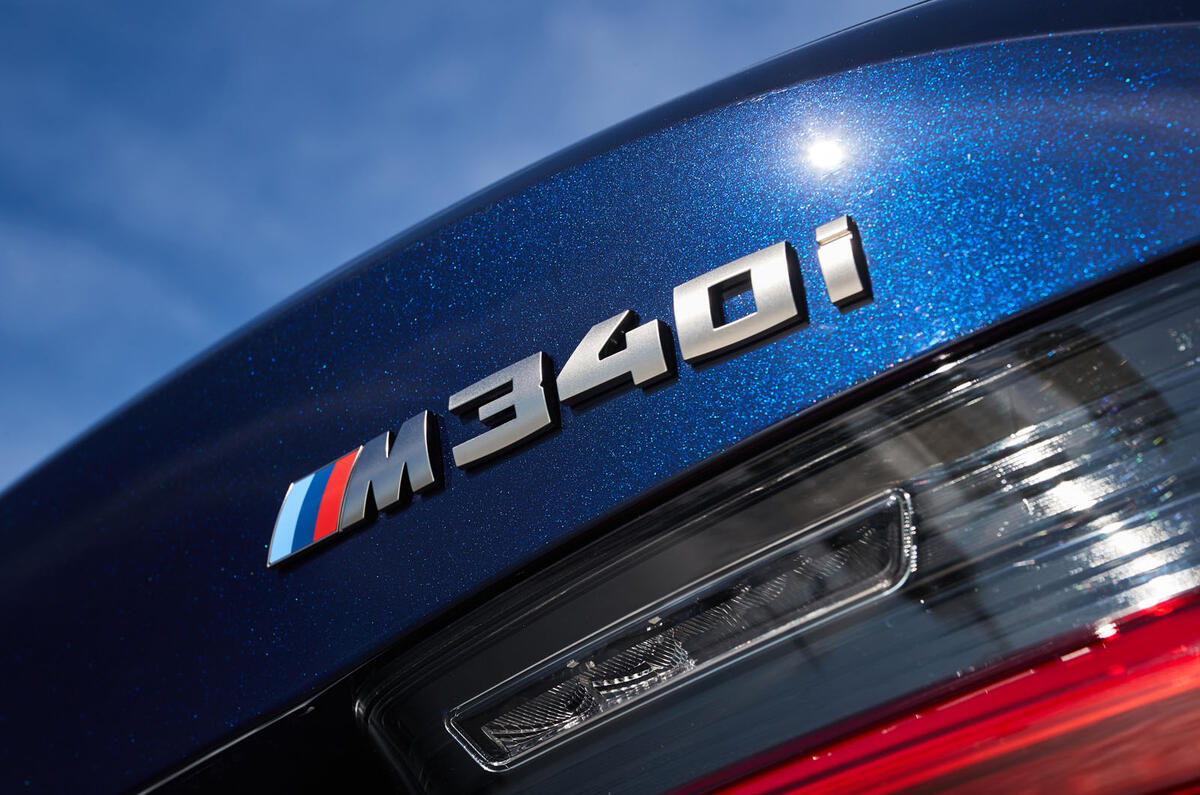 [Image: 8-bmw-m340i-xdrive-2019-fd-rear-badge.jpg?itok=ReXGUY3U]