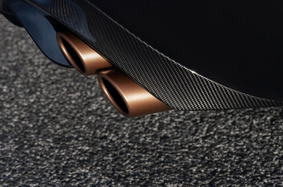 8 Cupra Formentor VZ5 2021 FD exhausts