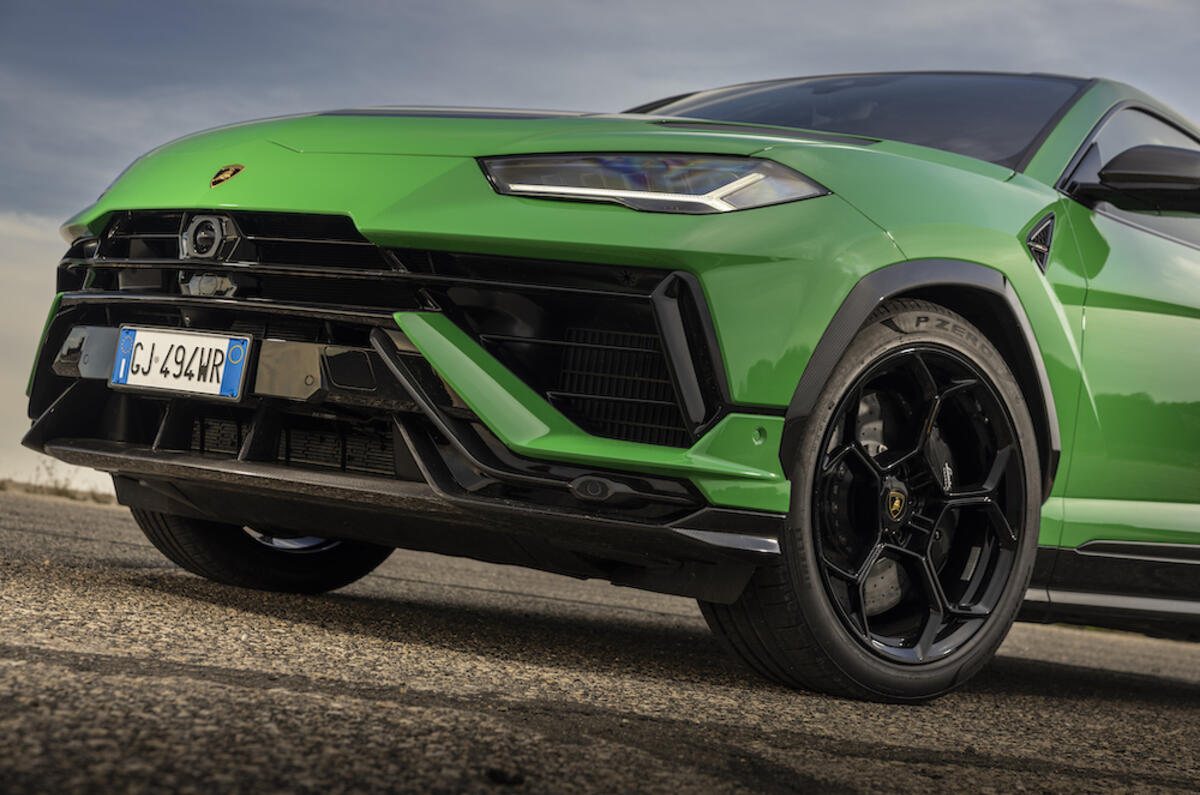 Pare-chocs avant de la Lamborghini Urus Performante