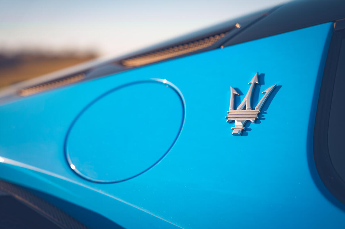 8 Maserati MC20 2022 UK first drive review trident