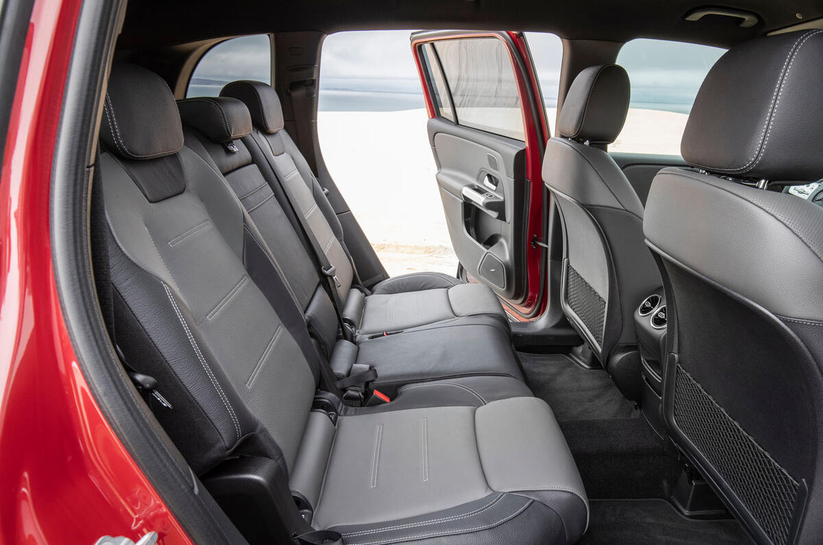 [Image: 8-mercedes-amg-glb-35-2020-fd-middle-row...k=DN0UDkT2]