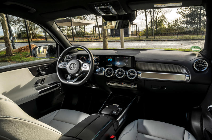 8 Mercedes Benz EQB 2021 UE : essai routier - habitacle