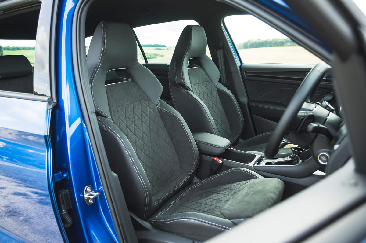 8 Skoda Kodiaq Sportline 2021 UK front seats