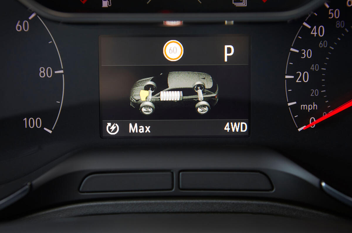 Vauxhall Grandland X Hybrid4 2020 : premier bilan de la conduite au Royaume-Uni - instruments