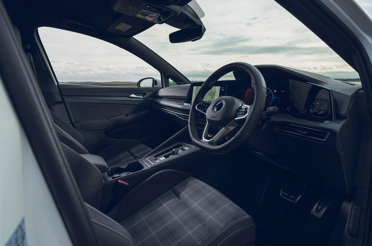 8 Volkswagen Golf GTD 2021 : première cabine d'examen de conduite au Royaume-Uni