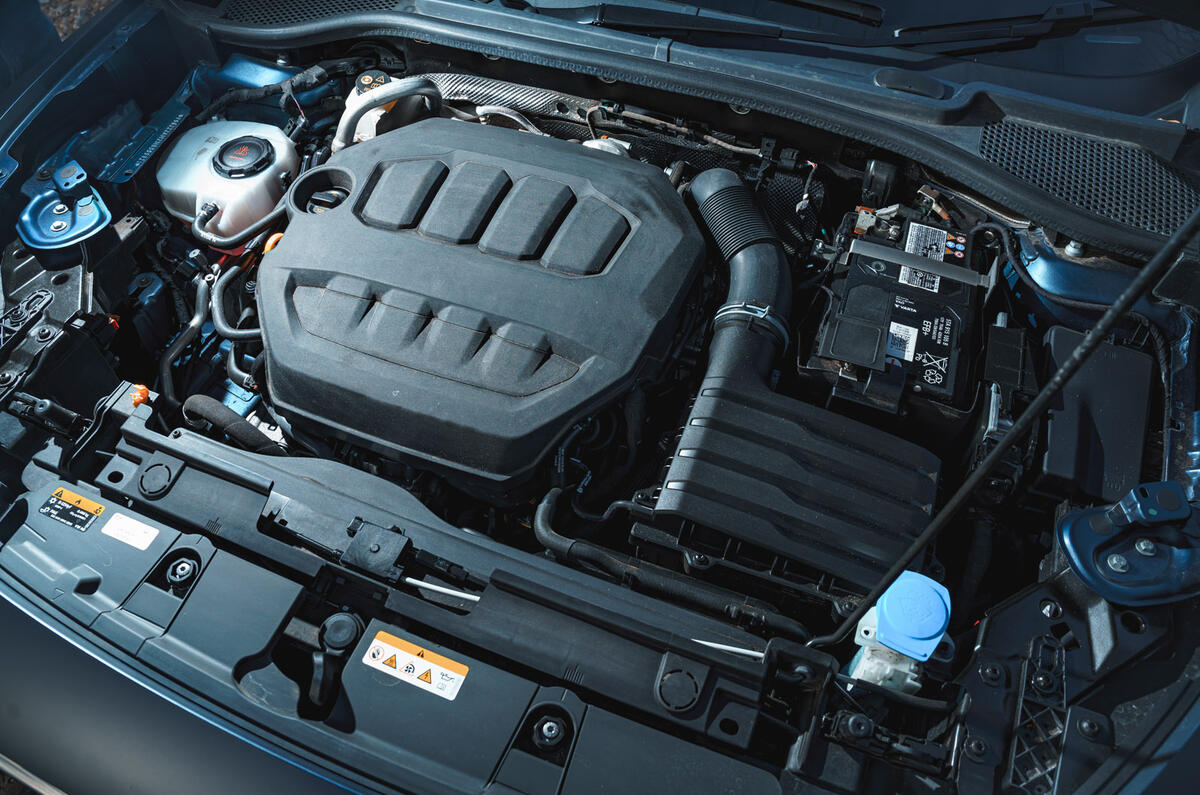 81 Cupra Formentor vs Hyundai Kona N 2022 Cupra engine