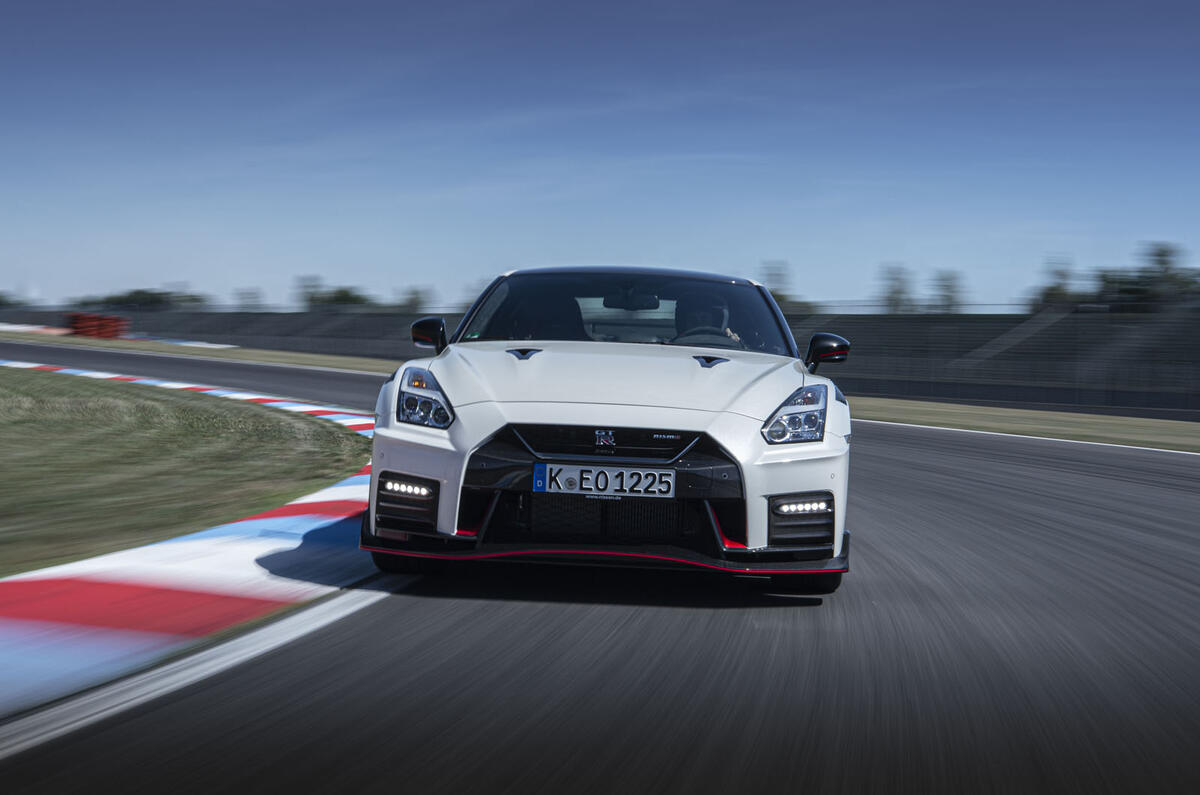 Nissan GT-R Nismo 2020 official reveal - track nose