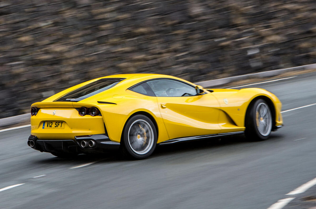 Î‘Ï€Î¿Ï„Î­Î»ÎµÏƒÎ¼Î± ÎµÎ¹ÎºÏŒÎ½Î±Ï‚ Î³Î¹Î± Ferrari 812 Superfast