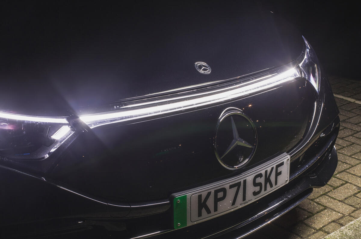 83 BMW iX vs Mercedes EQS 2022 EQS nose