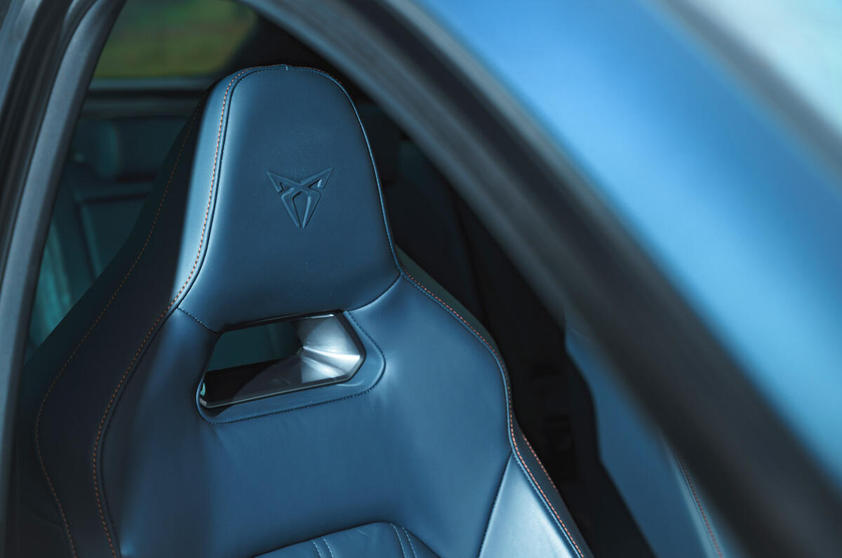 83 Cupra Formentor vs Hyundai Kona N 2022 Cupra seats