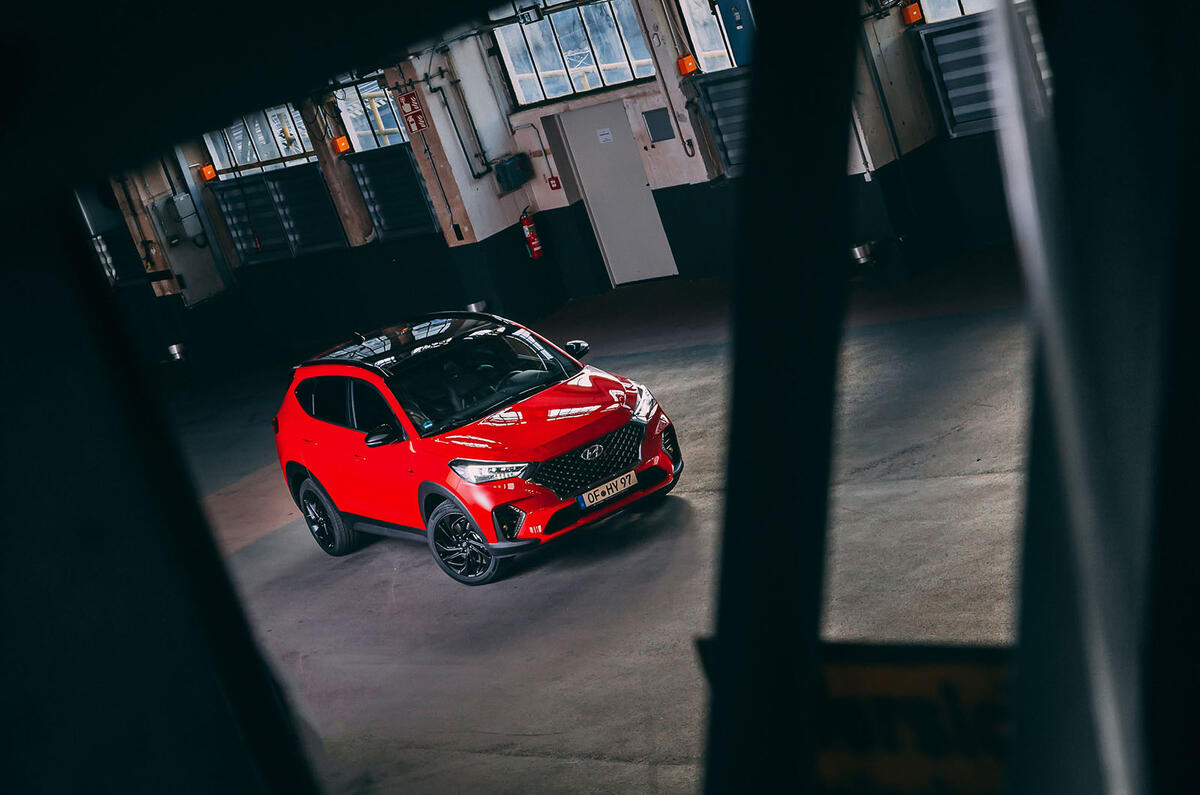 Hyundai Tucson N Line 2019 reveal - static above
