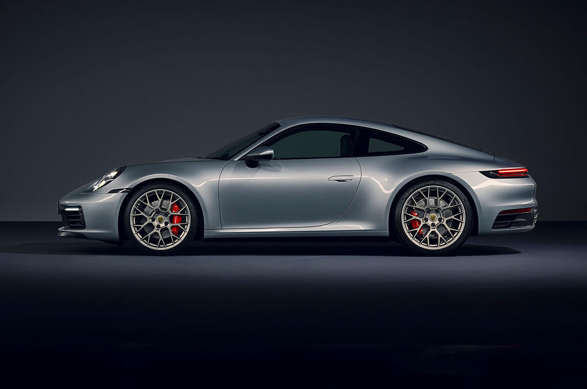 2019 Porsche 911 official studio photos - side