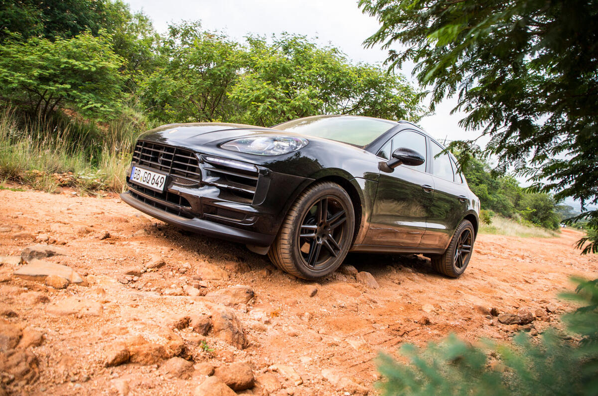 Porsche Macan prototype 2018 rocks front