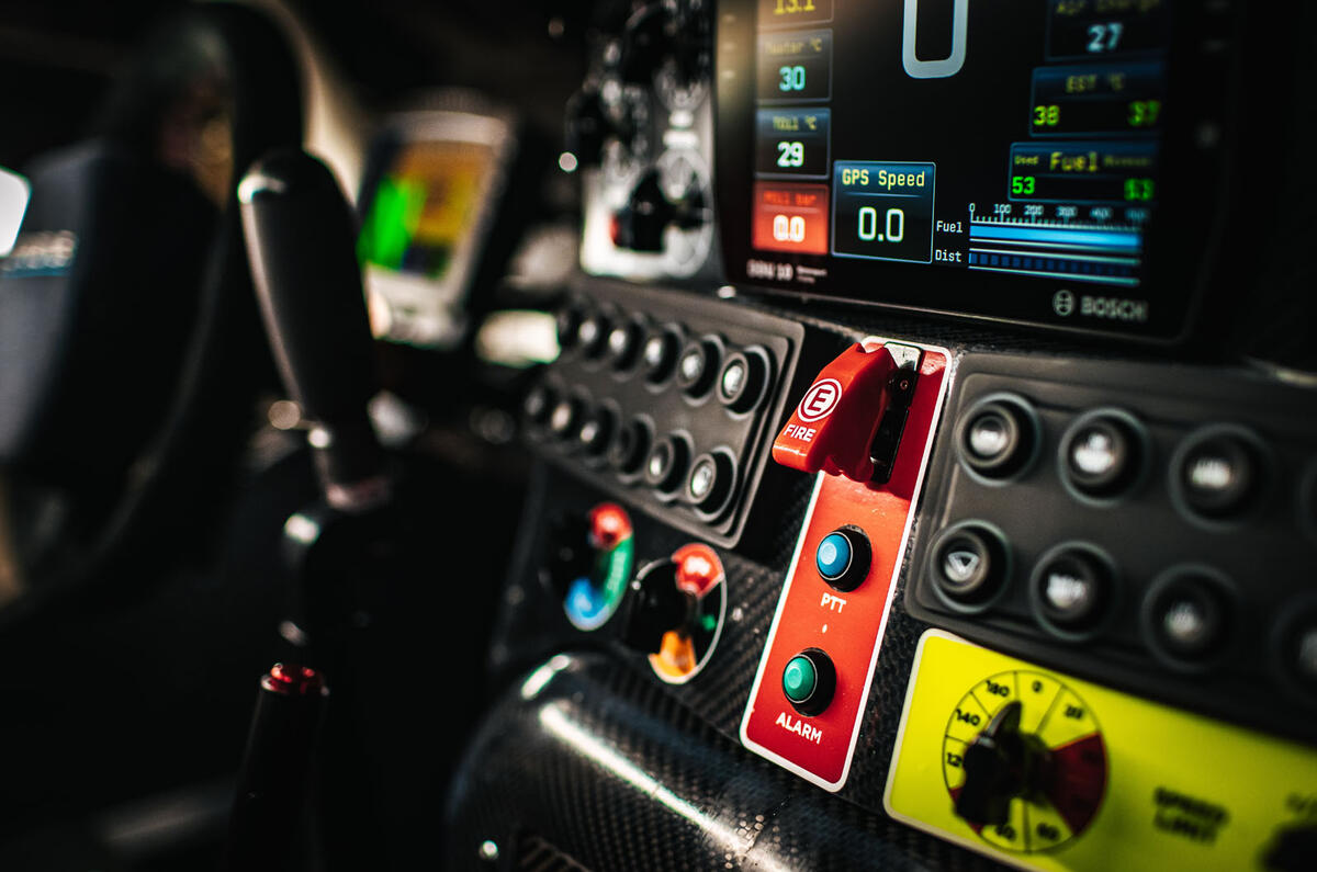 Prodrive BRX T1 in the desert - studio controls