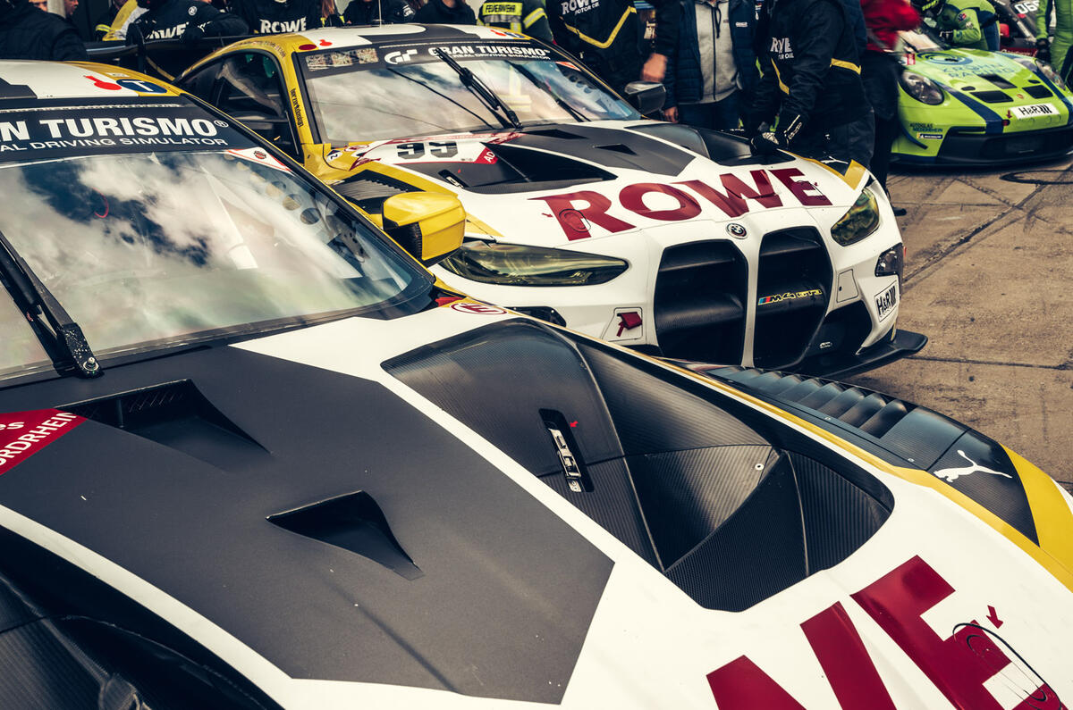 87 bmw m4 gt3  nurburgring close