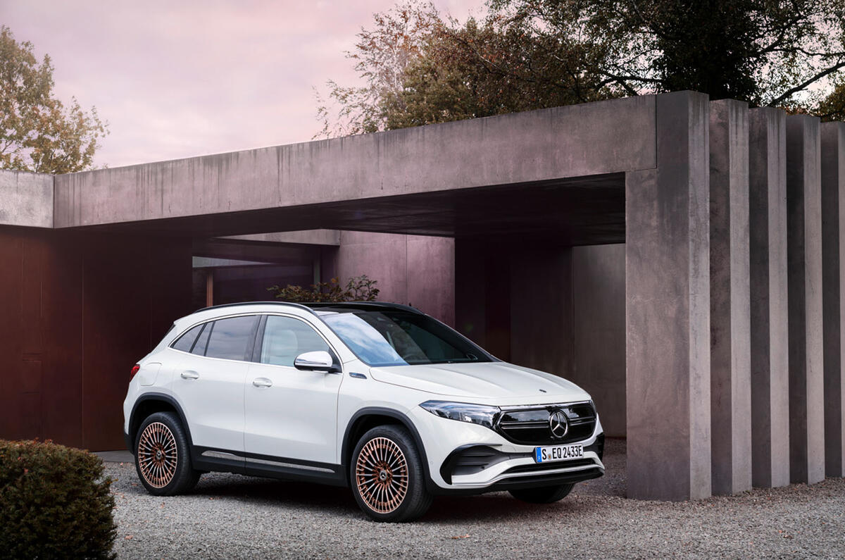 87 Mercedes Benz EQA official images static