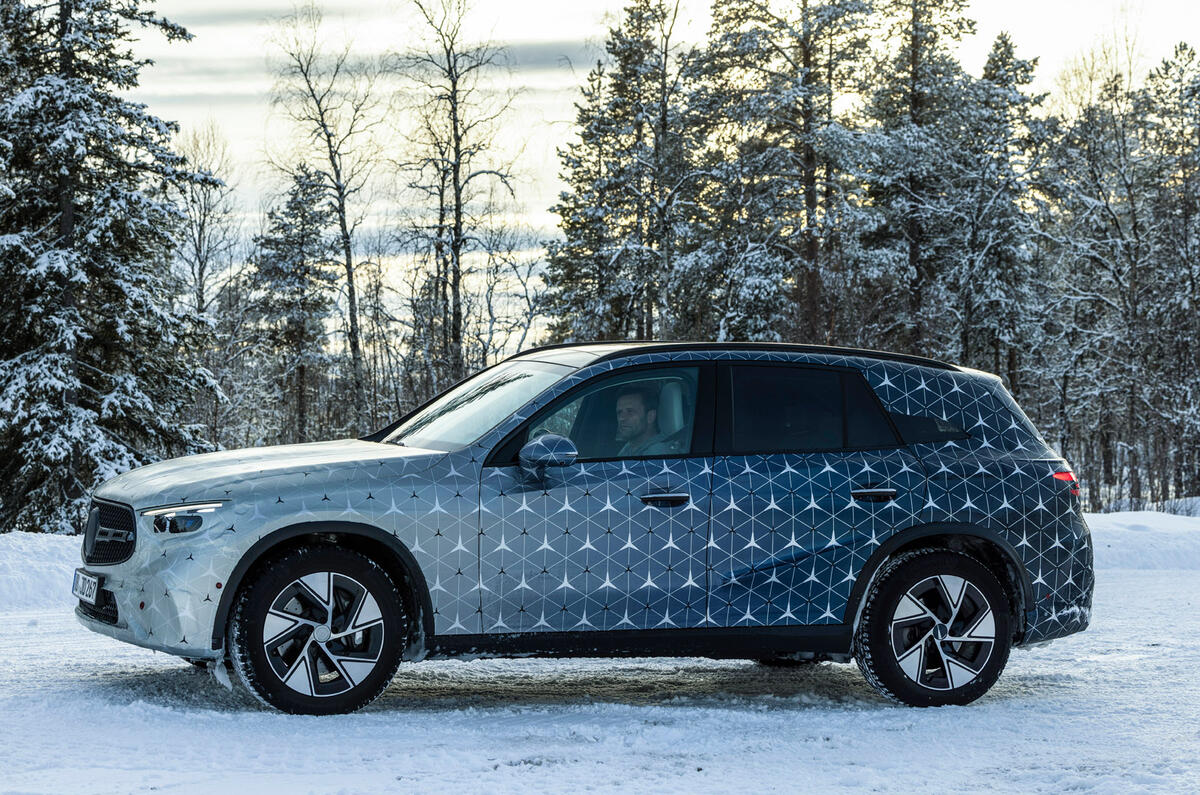 87 Mercedes GLC proto 2022 ice drive static side